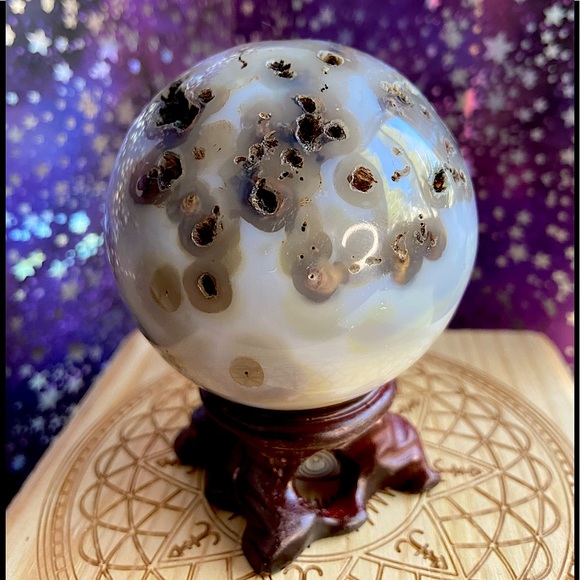Mother Earth Other - High Quality Agate Crystal Sphere!So cool Comes With A Hand Carved Wooden Strand
